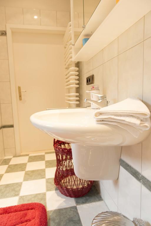 Ferienwohnung Burg Eltz Treis-Karden Pokoj fotografie