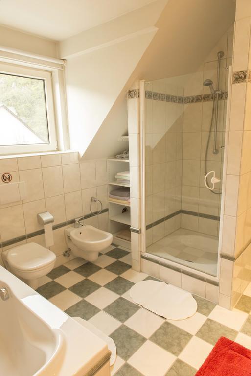 Ferienwohnung Burg Eltz Treis-Karden Pokoj fotografie
