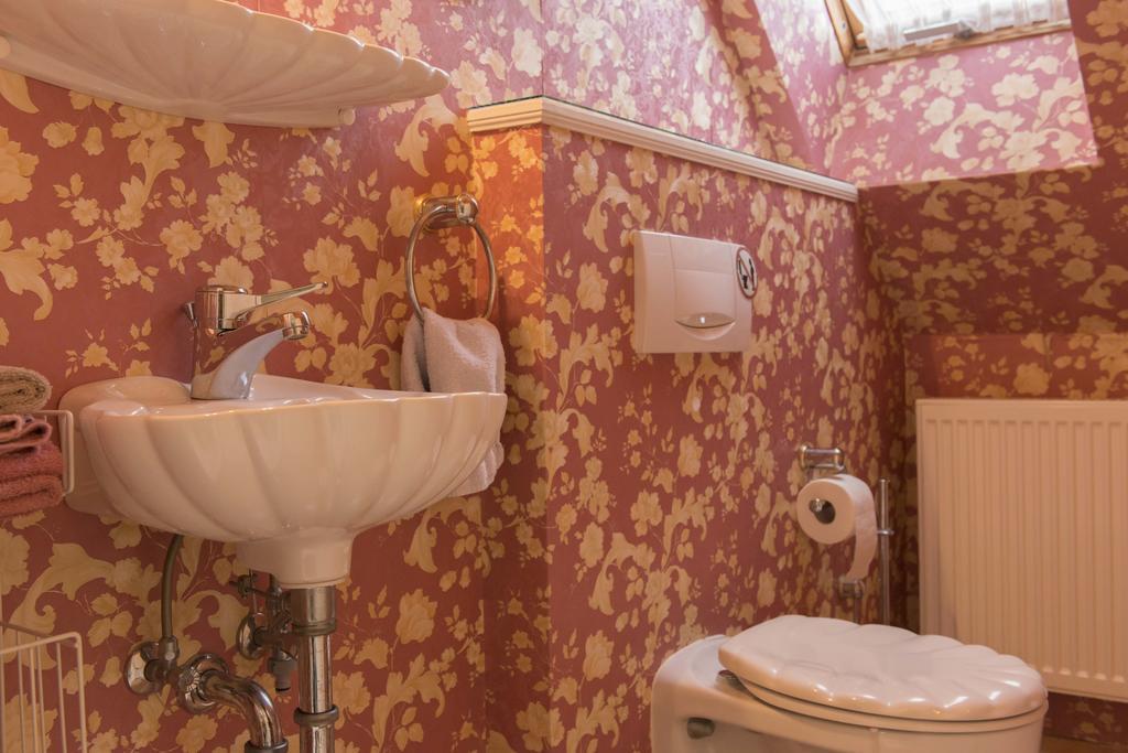 Ferienwohnung Burg Eltz Treis-Karden Pokoj fotografie
